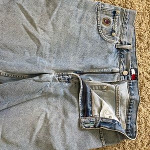 Vintage Tommy Hillfiger Jean Shorts /Jorts